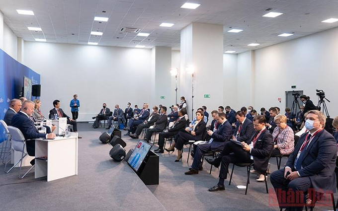El diálogo de negocios entre Rusia y la Asean. (Fotografía: Nhan Dan)