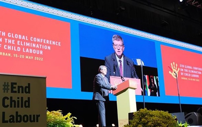 El director general de la Organización Internacional del Trabajo (OIT), Guy Ryder, habla en la quinta Conferencia Mundial sobre la Erradicación del Trabajo Infantil. (Foto: VNA)