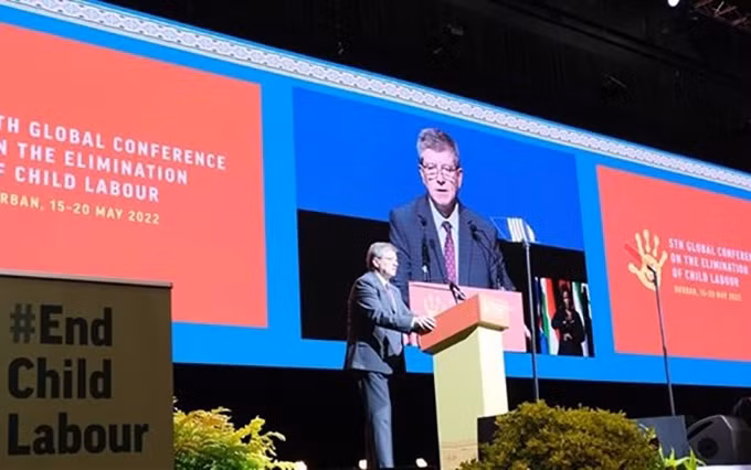 El director general de la Organización Internacional del Trabajo (OIT), Guy Ryder, habla en la quinta Conferencia Mundial sobre la Erradicación del Trabajo Infantil. (Foto: VNA)