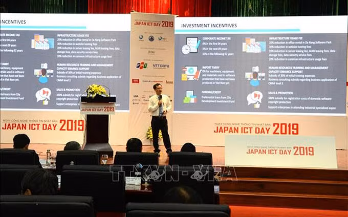 En el evento (Fotografía: VNA)