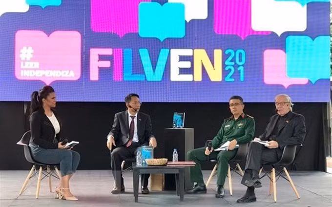 Presentación del libro "Dien Bien Phu-Encuentro con la Historia" (Foto: VNA)