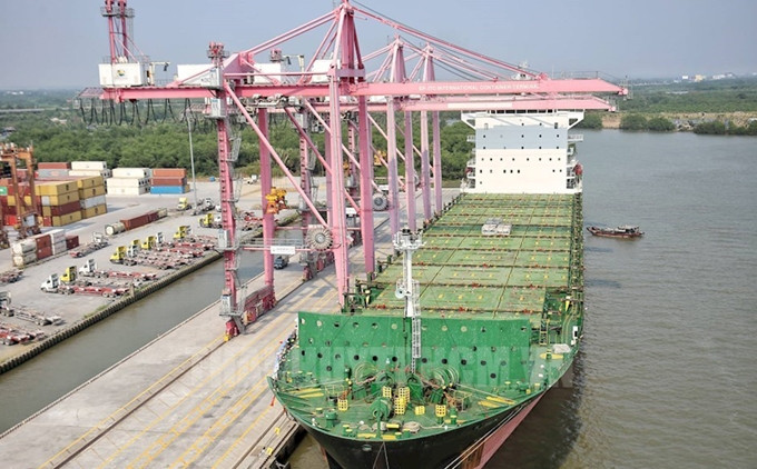 El barco carguero del grupo australiano CMA CGM. (Fotografía: hcmcpv.org.vn/Thai Nam).