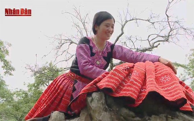 La herrería y el tejido - el talento exquisito y destreza de los H’Mong