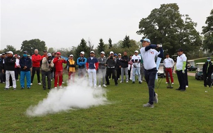 El embajador de Vietnam en Alemania, Nguyen Minh Vu, en el torneo. (Fotografía: VNA)
