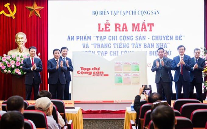 Acto de lanzamiento de la publicación. (Fotografía: hanoimoi.com.vn)
