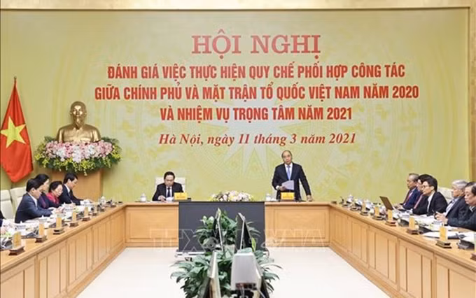 El primer ministro vietnamita, Nguyen Xuan Phuc, interviene en el evento. (Fotografía: VNA)