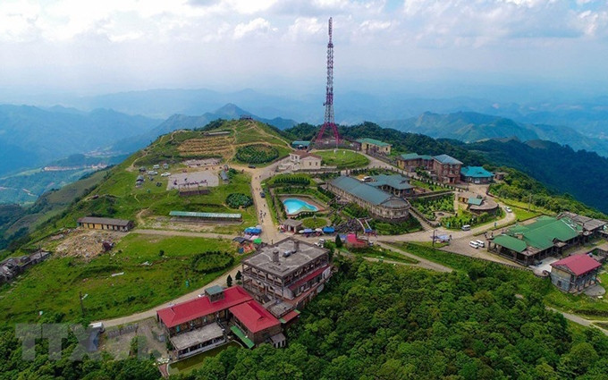 Situada a unos 30 kilómetros de la ciudad de Lang Son, Mau Son se extiende a lo largo de las comunas de Mau Son y Cong Son en el distrito de Cao Loc y una parte de la comuna de Mau Son del distrito de Loc Binh. (Fotografía: VNA)