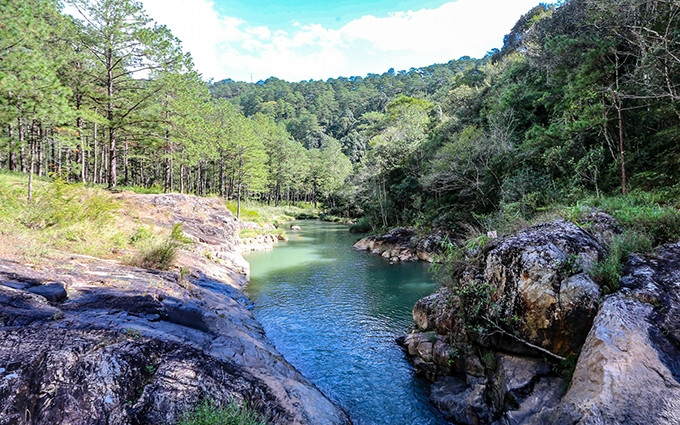 El hermoso paisaje del área de la cascada de Ankroet. (Fotografía: Toquoc.vn) 