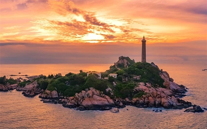 El faro de la provincia vietnamita de Binh Thuan, el más antiguo del sudeste asiático. (Fotografía: tre.vtc.vn)
