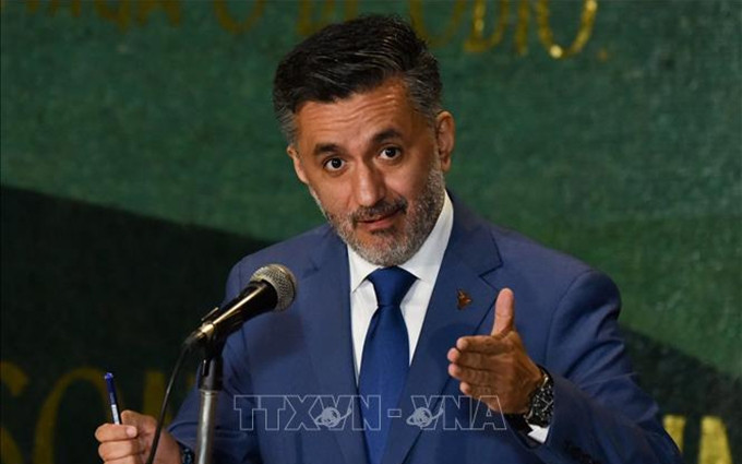 El secretario ejecutivo del ALBA-TCP, Sacha Llorenti, interviene en una rueda de prensa en La Habana, Cuba, el 13 de diciembre. (Fotografía: VNA)