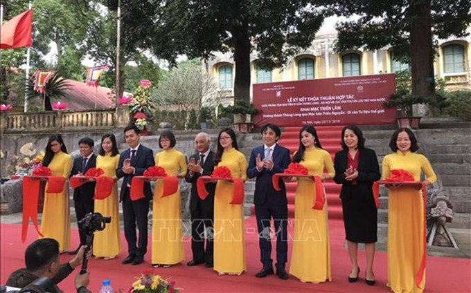 Inauguran la exposición (Fuente:VNA)