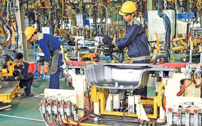 Destaca prensa internacional oportunidades para economía de Vietnam en 2021