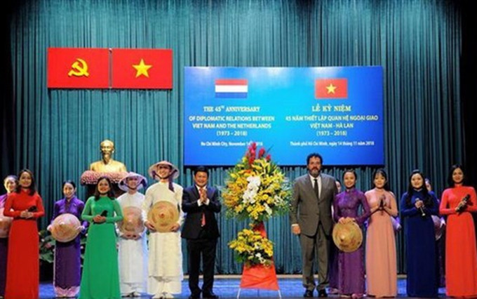 Conmemoración de la Fiesta nacional de Países Bajos (Fotografía: VNA)