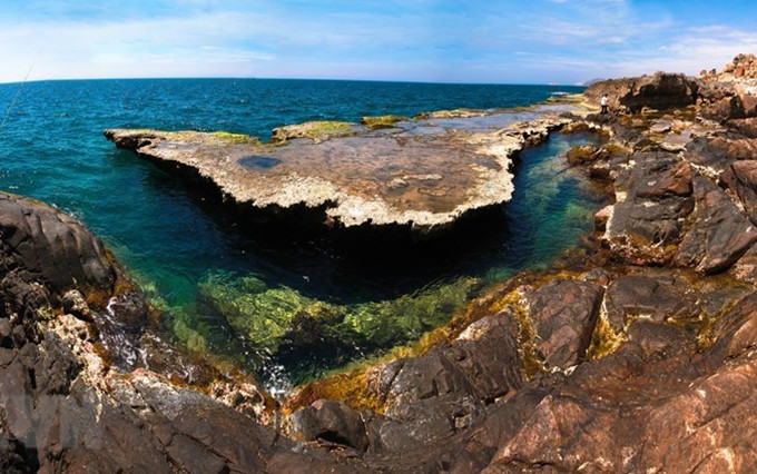 La belleza salvaje de la cueva Rai en el complejo turístico de la Reserva de la Biosfera de Nui Chua. (Fotografía: VNA)