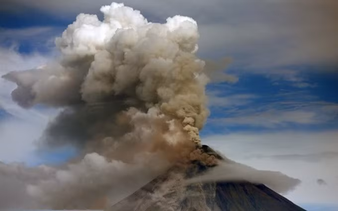 La montaña Mayón (Fuente: VNA)