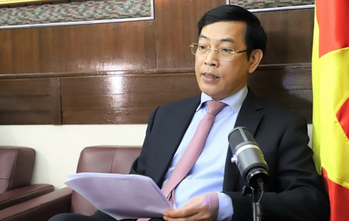 El cónsul general Tran Thanh Huan interviene en el acto. (Fotografía: VNA)