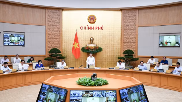 El primer ministro Le Minh Hung preside la reunión ordinaria del Gobierno correspondiente a septiembre de 2026.