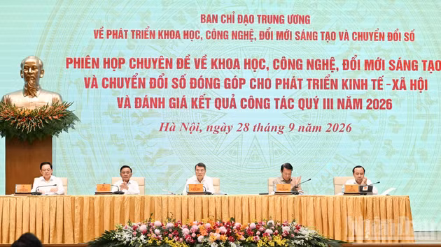 El primer ministro Le Minh Hung preside la reunión temática del Comité Directivo 57 sobre desarrollo socioeconómico.