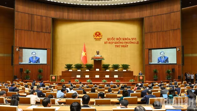 [Foto] Máximo dirigente legislativo asiste a ceremonia de establecimiento de la Organización de Parlamentarios de Amistad de Vietnam para la XVI Legislatura