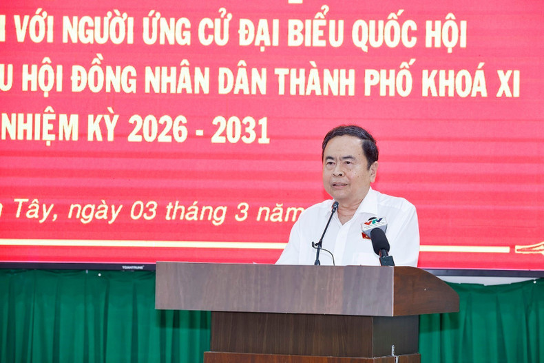 Tran Thanh Man habla en el evento.