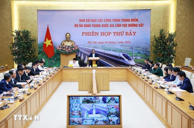 El primer ministro de Vietnam, Pham Minh Chinh, habla en la cita. (Foto: VNA)