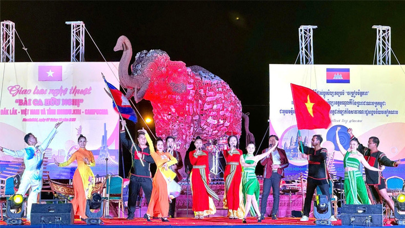 El programa busca fortalecer la solidaridad y la amistad entre Vietnam y Camboya, y entre Dak Lak y Mondulkiri en particular.