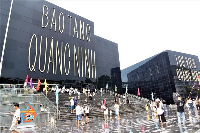 El Museo de Quang Ninh recibe diariamente más de 1.000 visitantes. (Foto: VNA)