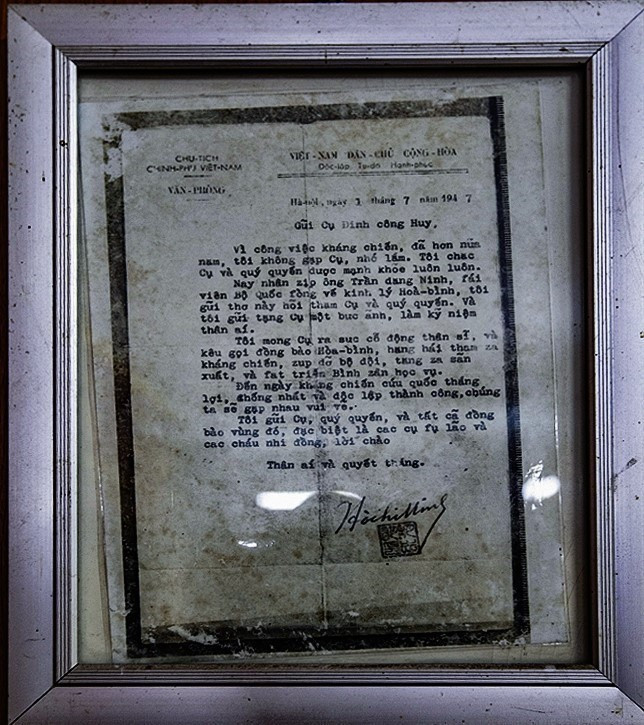 Carta enviada por el Presidente Ho Chi Minh a Dinh Cong Huy en 1947. (Foto: VNA) Carta enviada por el Presidente Ho Chi Minh a Dinh Cong Huy en 1947. (Foto: VNA)