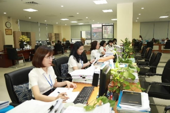 Las oficinas del Tesoro Estatal permanecerán abiertas los días 1 y 2 de septiembre para garantizar un desembolso ininterrumpido. (Foto: Tesoro Estatal de Vietnam) Las oficinas del Tesoro Estatal permanecerán abiertas los días 1 y 2 de septiembre para garantizar un desembolso ininterrumpido. (Foto: Tesoro Estatal de Vietnam)
