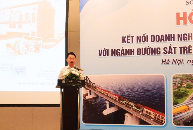 El subdirector del Servicio de Turismo de Hanói, Tran Trung Hieu, interviene en la cita. (Foto: VNA) El subdirector del Servicio de Turismo de Hanói, Tran Trung Hieu, interviene en la cita. (Foto: VNA)