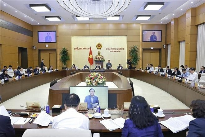 La Asamblea Nacional de Vietnam debate iniciativas clave. (Foto: VNA)