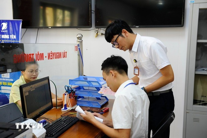 En el Centro de Servicios de Administración Pública de la comuna de Dong Trach, provincia de Quang Tri. (Foto: VNA)