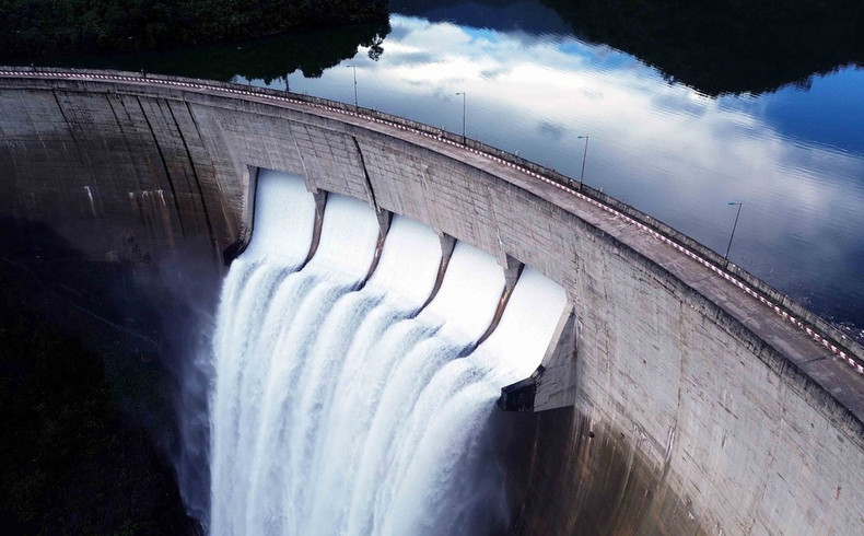 La presa hidroeléctrica Nam Chien tiene 135 metros de altura. (Foto: VNA)