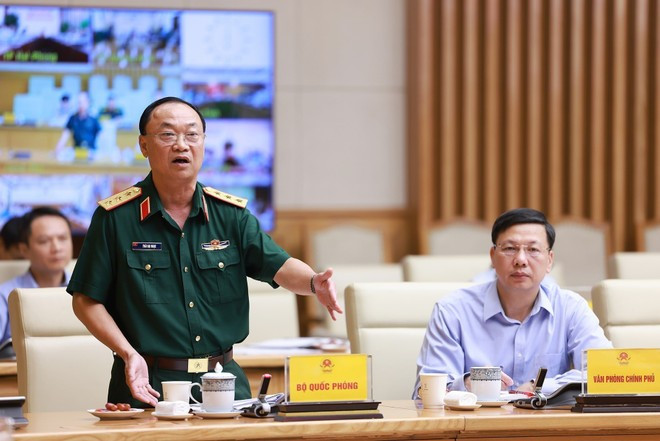 Thai Dai Ngoc, subjefe del Estado Mayor General del Ejército Popular de Vietnam, habla en la reunión. (Foto: VNA) Thai Dai Ngoc, subjefe del Estado Mayor General del Ejército Popular de Vietnam, habla en la reunión. (Foto: VNA)