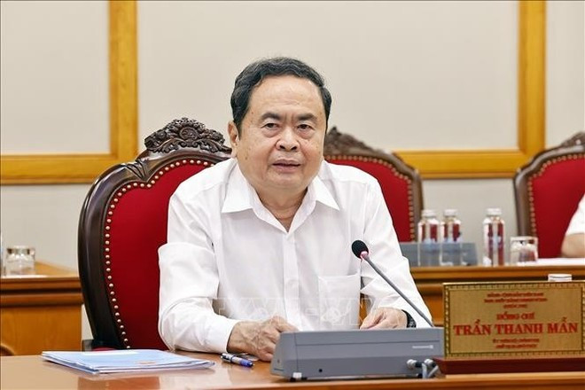 El presidente de la Asamblea Nacional de Vietnam, Tran Thanh Man, en un encuentro de trabajo con las autoridades del Comité Partidista de Lai Chau. (Foto: VNA) El presidente de la Asamblea Nacional de Vietnam, Tran Thanh Man, en un encuentro de trabajo con las autoridades del Comité Partidista de Lai Chau. (Foto: VNA)