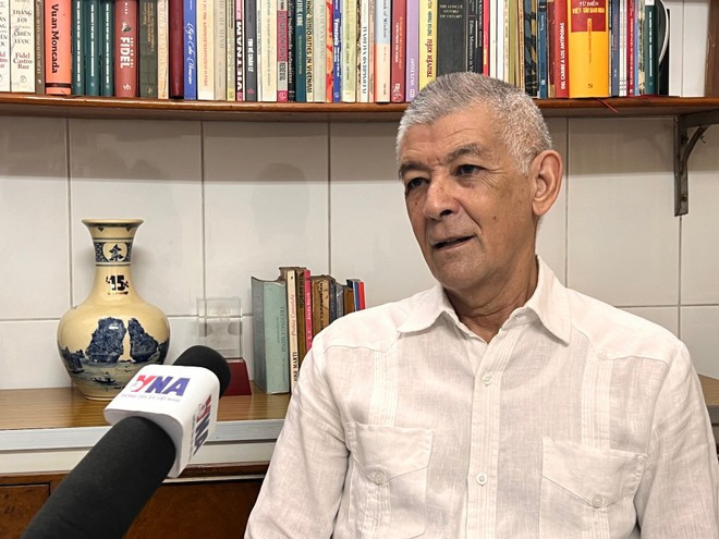 Moisés Pérez Mok, jefe de la corresponsalía de la Agencia Informativa Latinoamericana Prensa Latina en Hanói. (Foto: VNA) Moisés Pérez Mok, jefe de la corresponsalía de la Agencia Informativa Latinoamericana Prensa Latina en Hanói. (Foto: VNA)