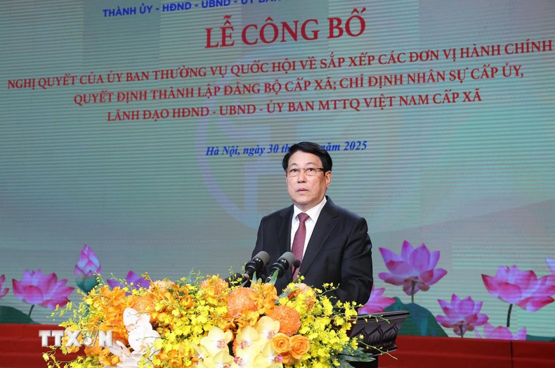 El presidente Luong Cuong pronuncia un discurso orientador. (Foto: Lam Khanh / VNA) El presidente Luong Cuong pronuncia un discurso orientador. (Foto: Lam Khanh / VNA)