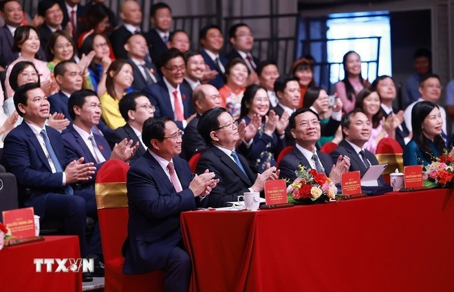 El primer ministro Pham Minh Chinh participa en el evento .(Foto: VNA) El primer ministro Pham Minh Chinh participa en el evento .(Foto: VNA)