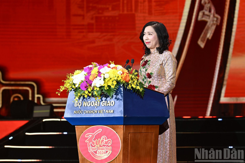 La viceministra de Relaciones Exteriores Le Thi Thu Hang interviene en el evento.