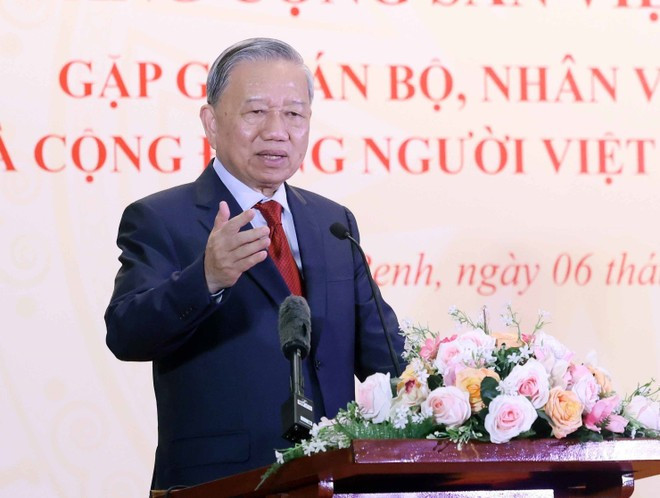 El secretario general del Partido Comunista de Vietnam, To Lam, habla en el evento. (Foto: VNA)