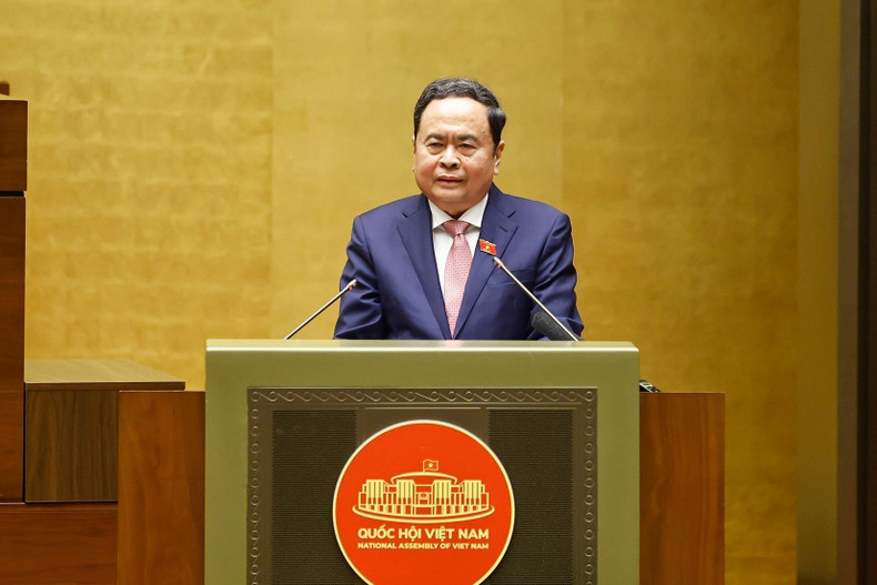 El presidente de la AN, Tran Thanh Man, interviene en el encuentro. (Foto: VNA)