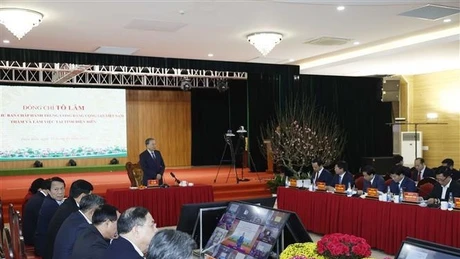 El secretario general del Partido Comunista de Vietnam, To Lam, habla en la reunión. (Foto: VNA)