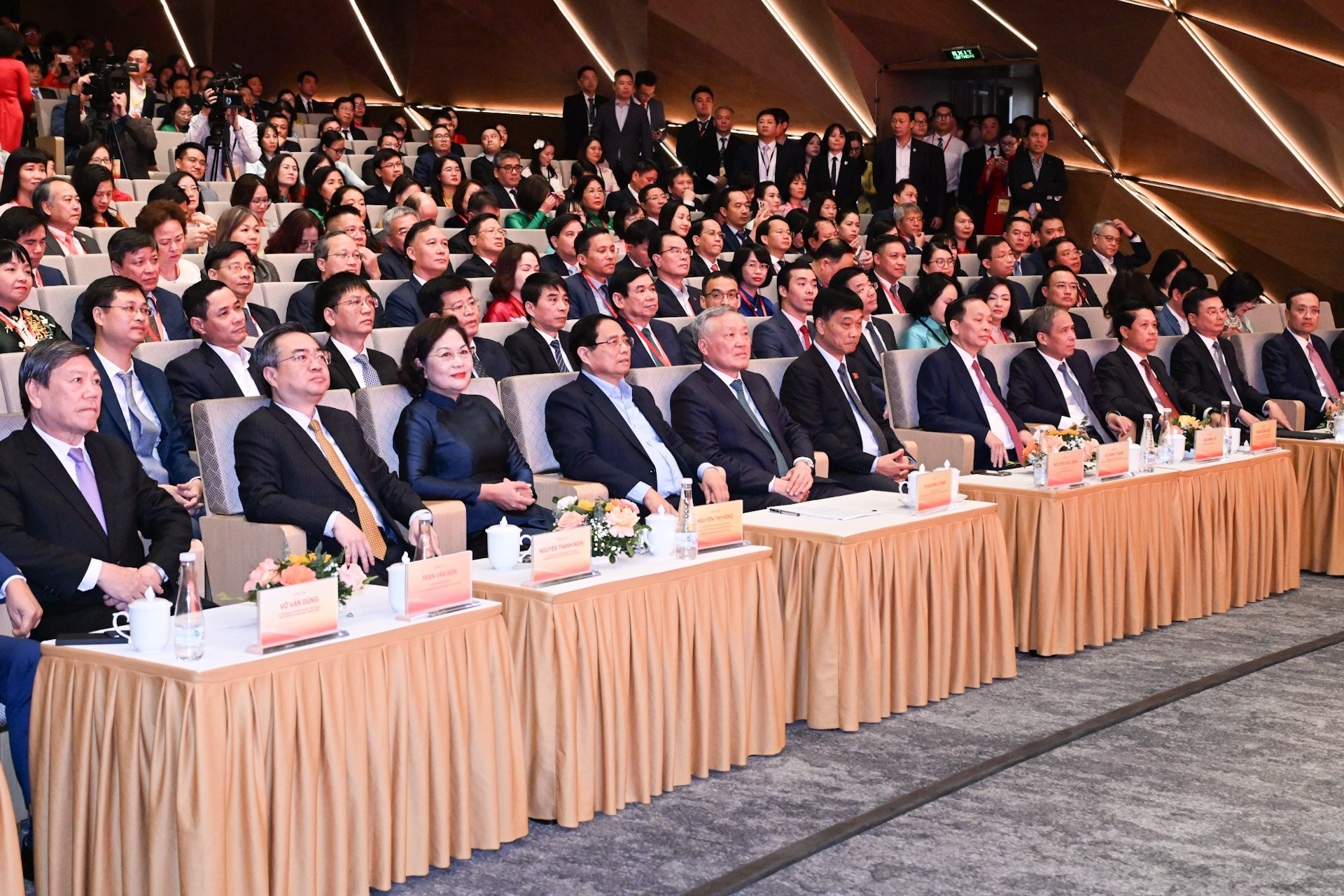 Asistentes a la cita.