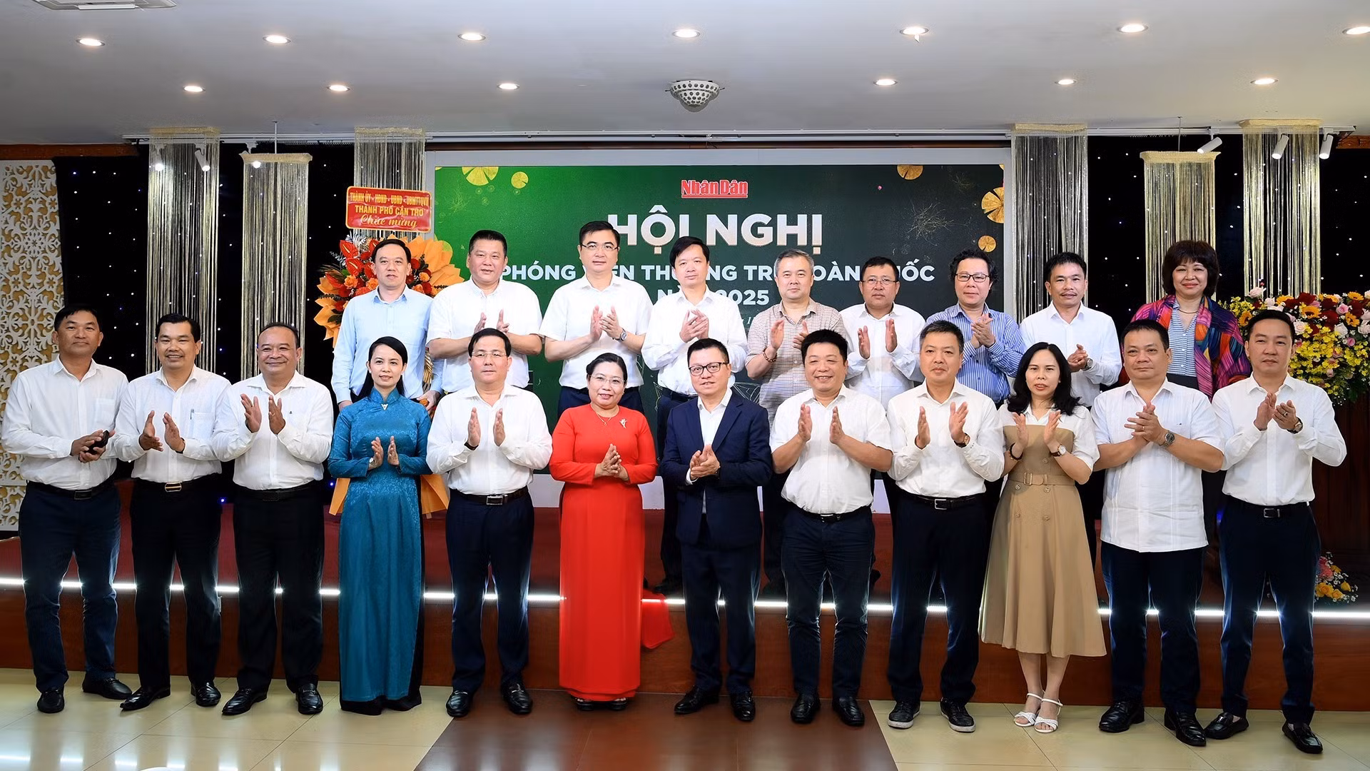 [Foto] Periódico Nhan Dan organiza Conferencia nacional de corresponsales 2025