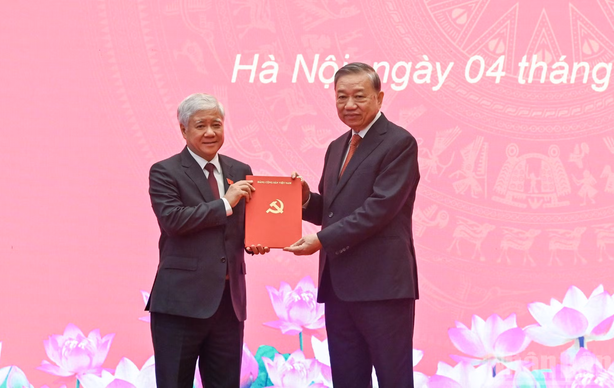 [Foto] Anuncian decisión de nombramiento al vicesecretario permanente del Comité del Partido en la Asamblea Nacional