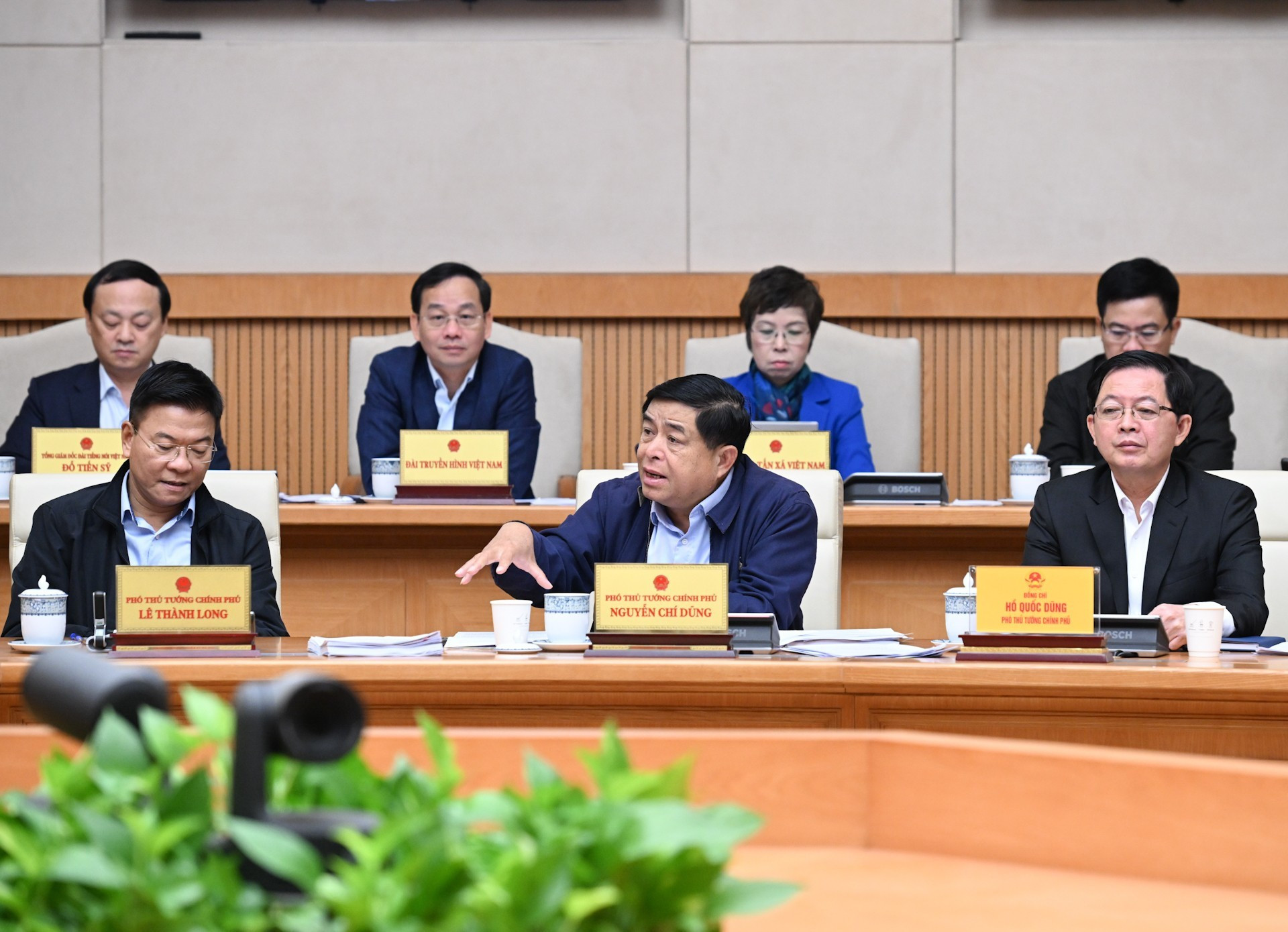 El viceprimer ministro Nguyen Chi Dung habla en la cita.