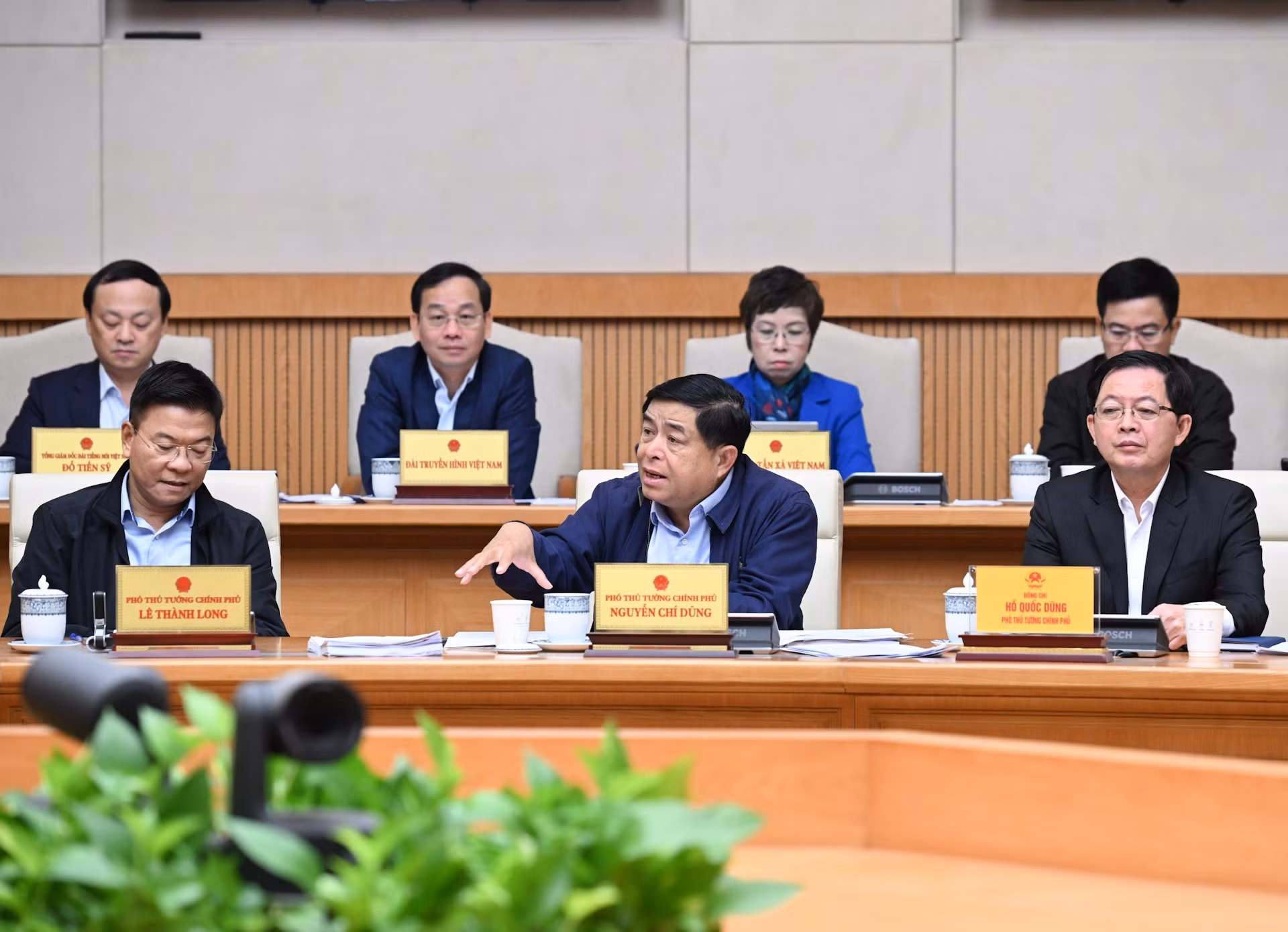 El viceprimer ministro Nguyen Chi Dung habla en la cita.