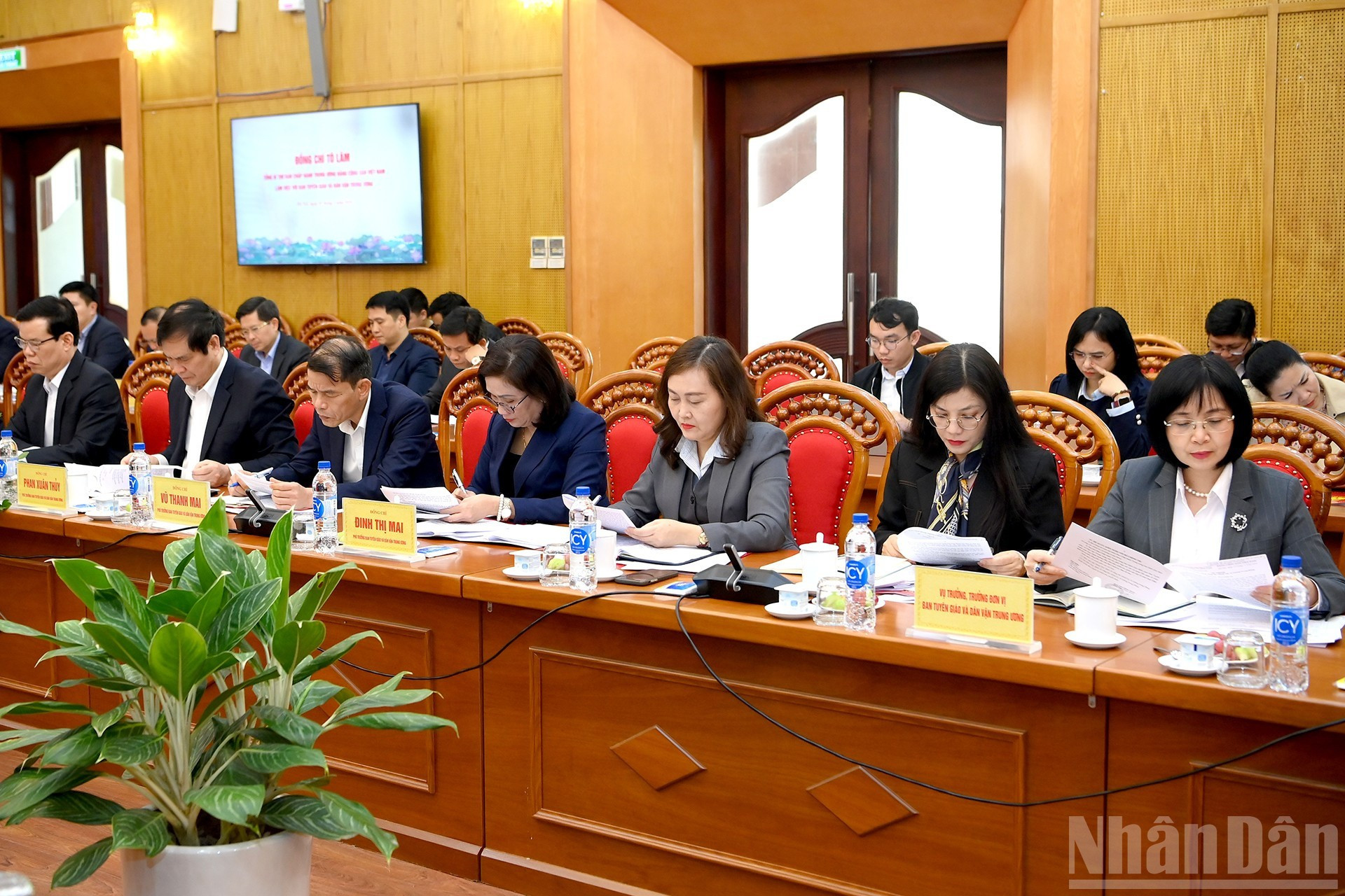 Asistentes a la cita.