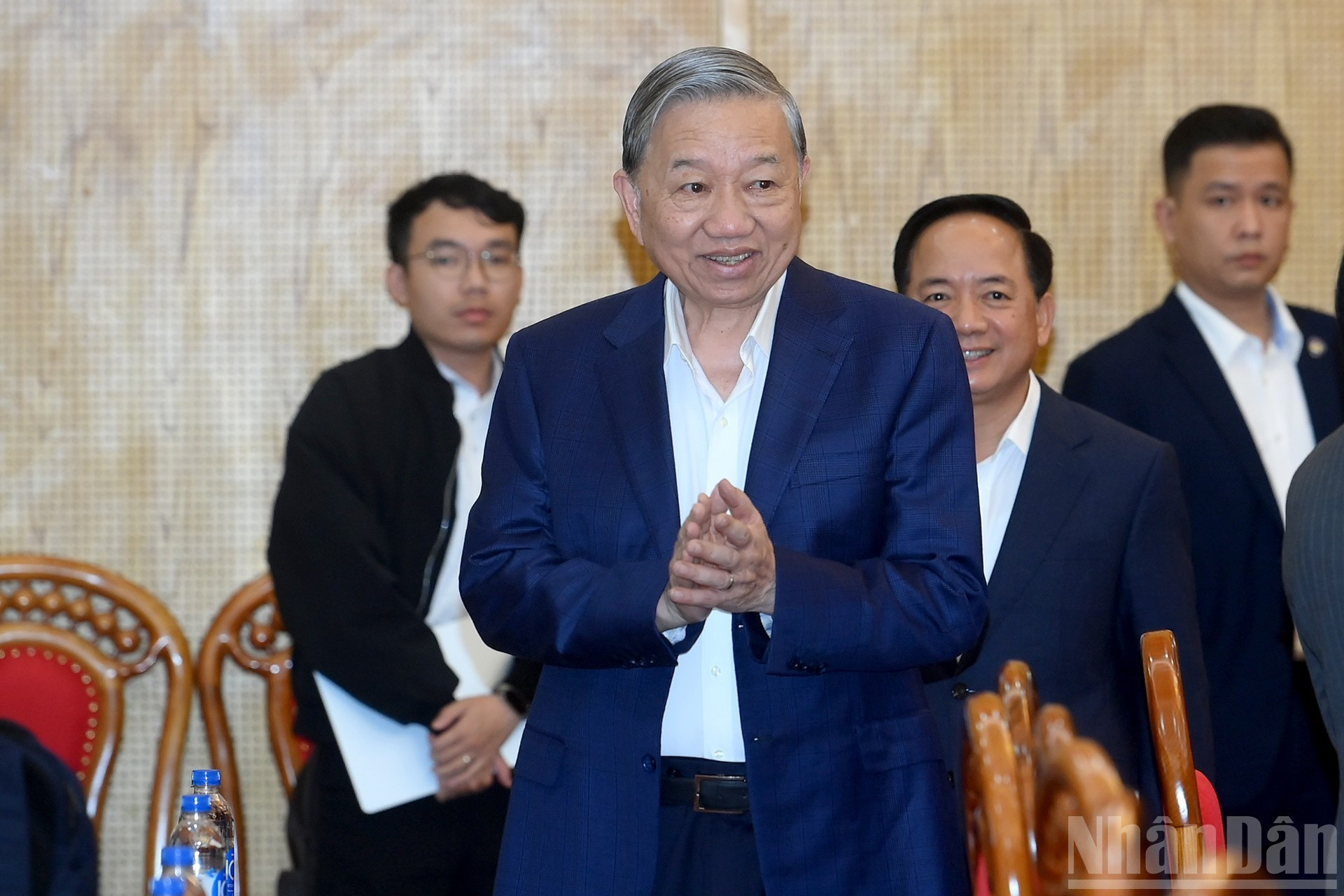 El secretario general del Partido Comunista de Vietnam (PCV), To Lam, asiste a la reunión.