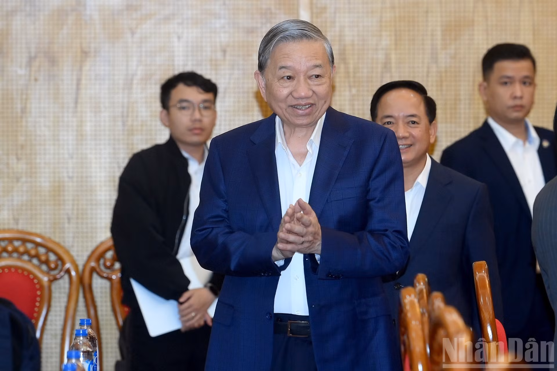 El secretario general del Partido Comunista de Vietnam (PCV), To Lam, asiste a la reunión.